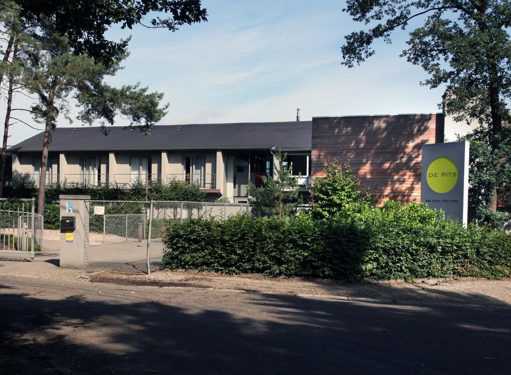 Hotel De Pits Heusden-Zolder Exterior foto
